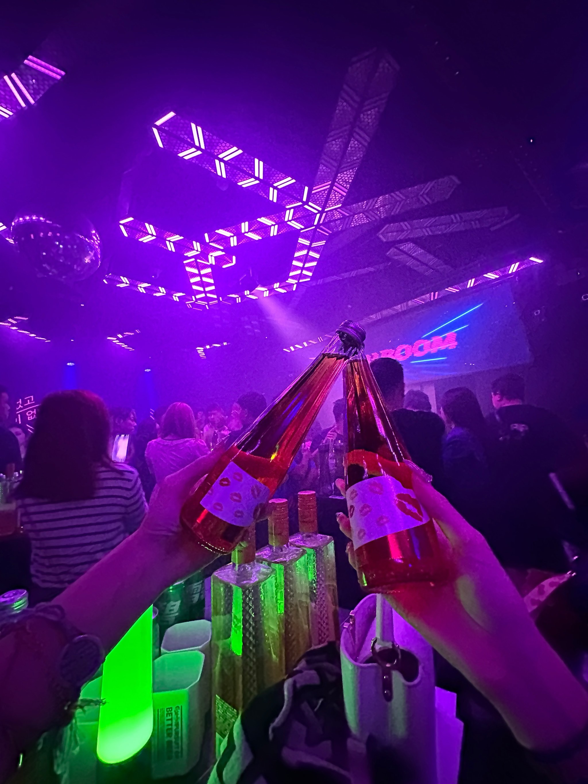 池州商务ktv与片场区别解析-东至县ktv预定